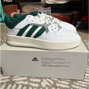 Adidas Tennis Court 24